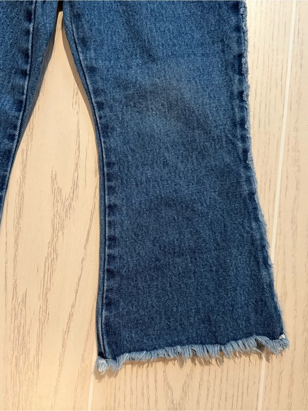 The‎ Children’s Place Wide Leg Jeans Girls Size 4 Raw Hem Frayed Denim Pants